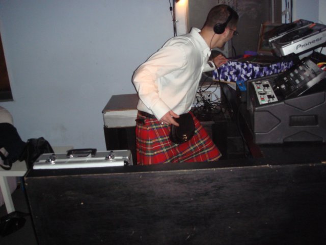 djcosmo2.jpg