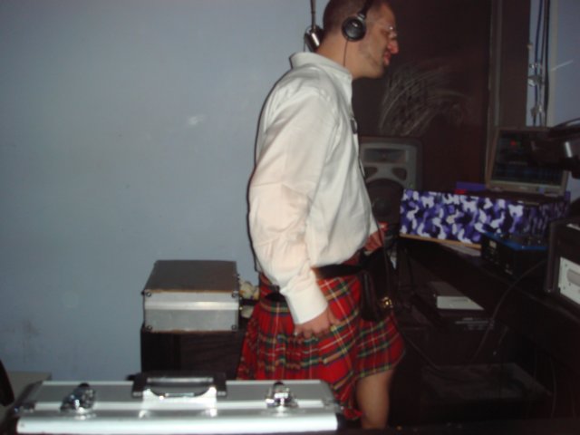 djcosmo3.jpg